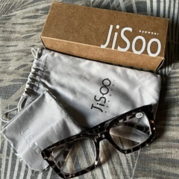 OVERSIZED New 1.5 Strength Readers from JiSoo Eyewear Tortoiseshell Color - Picture 1 of 6
